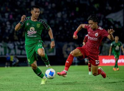 Persebaya Surabaya dan Persija Jakarta Bermain Imbang 0-0 di Babak Pertama Piala Presiden 2026