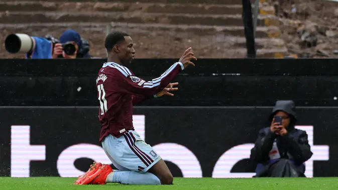 Aston Villa Kalahkan Manchester City 2-1 di Villa Park, Hentikan Rekor Tak Terkalahkan City