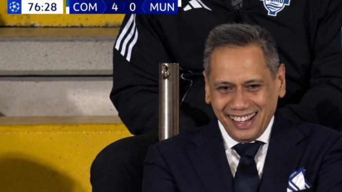 Como Hancurkan Manchester United 4-1 di Liga Champions 2026/2027